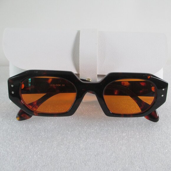 "MOLLY" TORTOISE GEOMETRIC SUNGLASSES - Picture 1 of 14